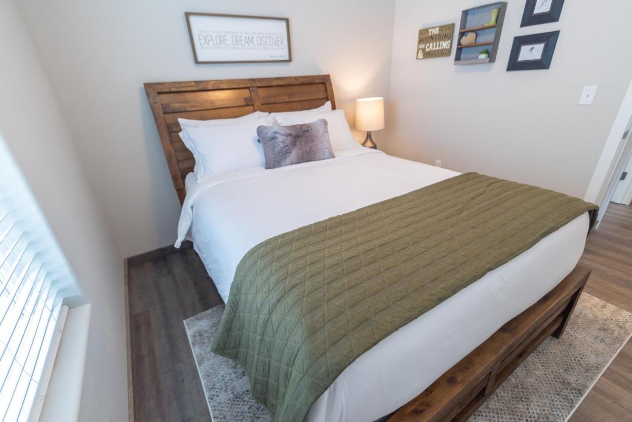 Susitna Suites Wasilla Bagian luar foto