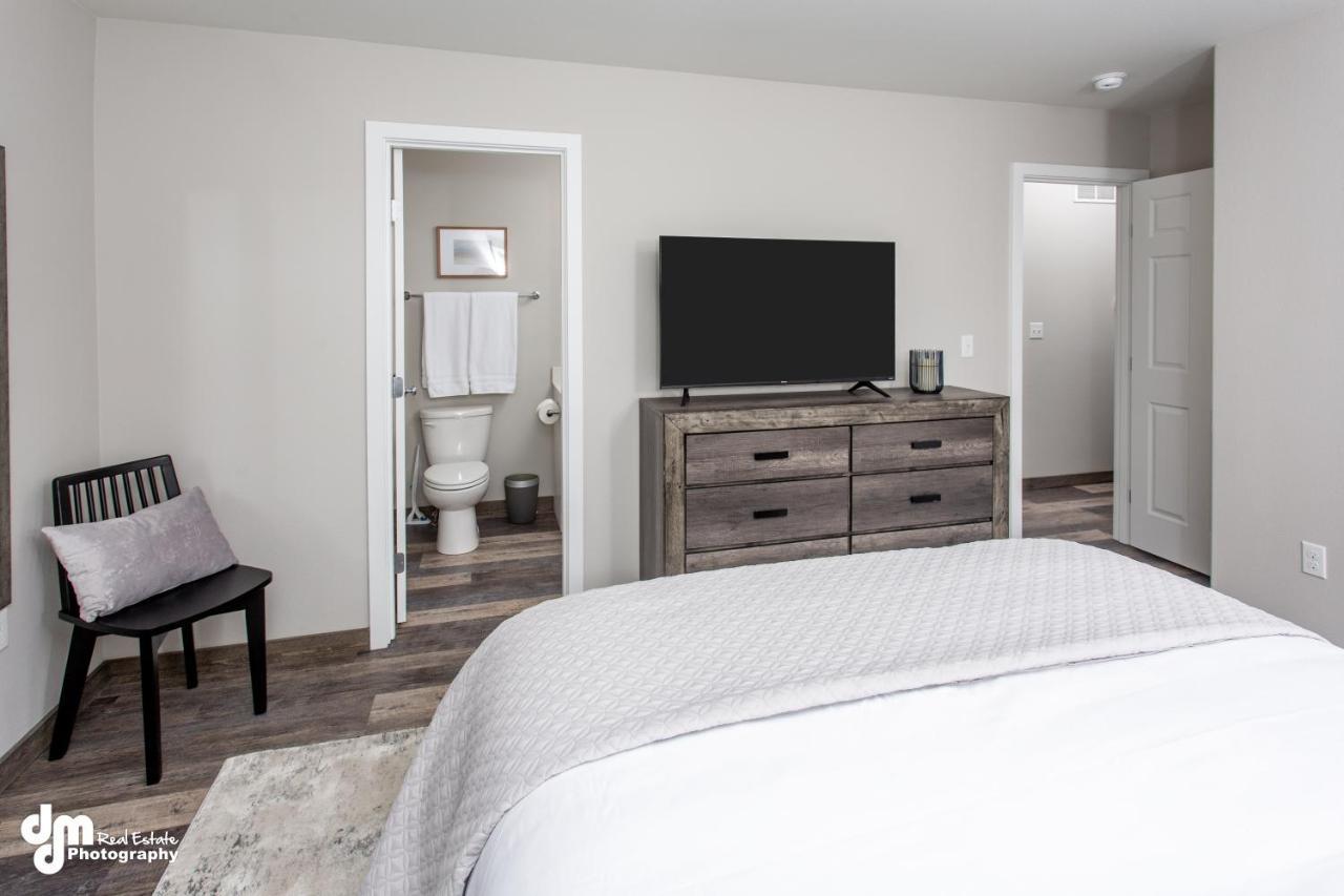 Susitna Suites Wasilla Bagian luar foto
