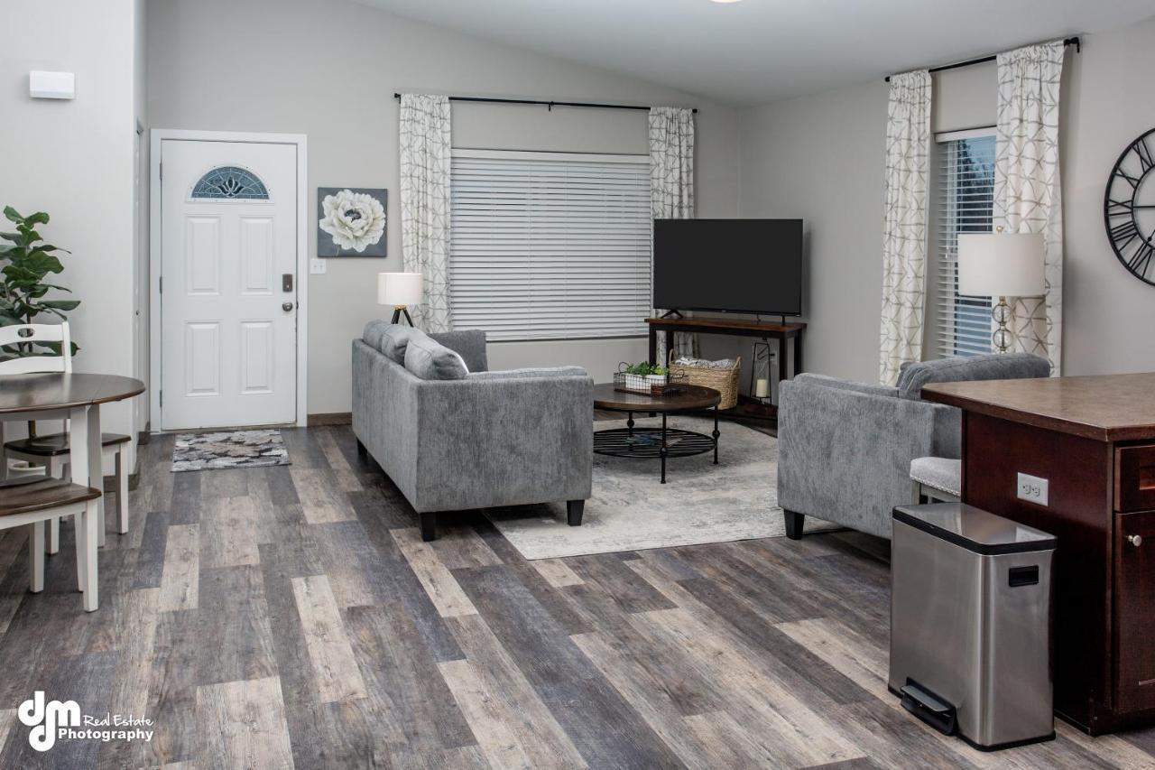 Susitna Suites Wasilla Bagian luar foto
