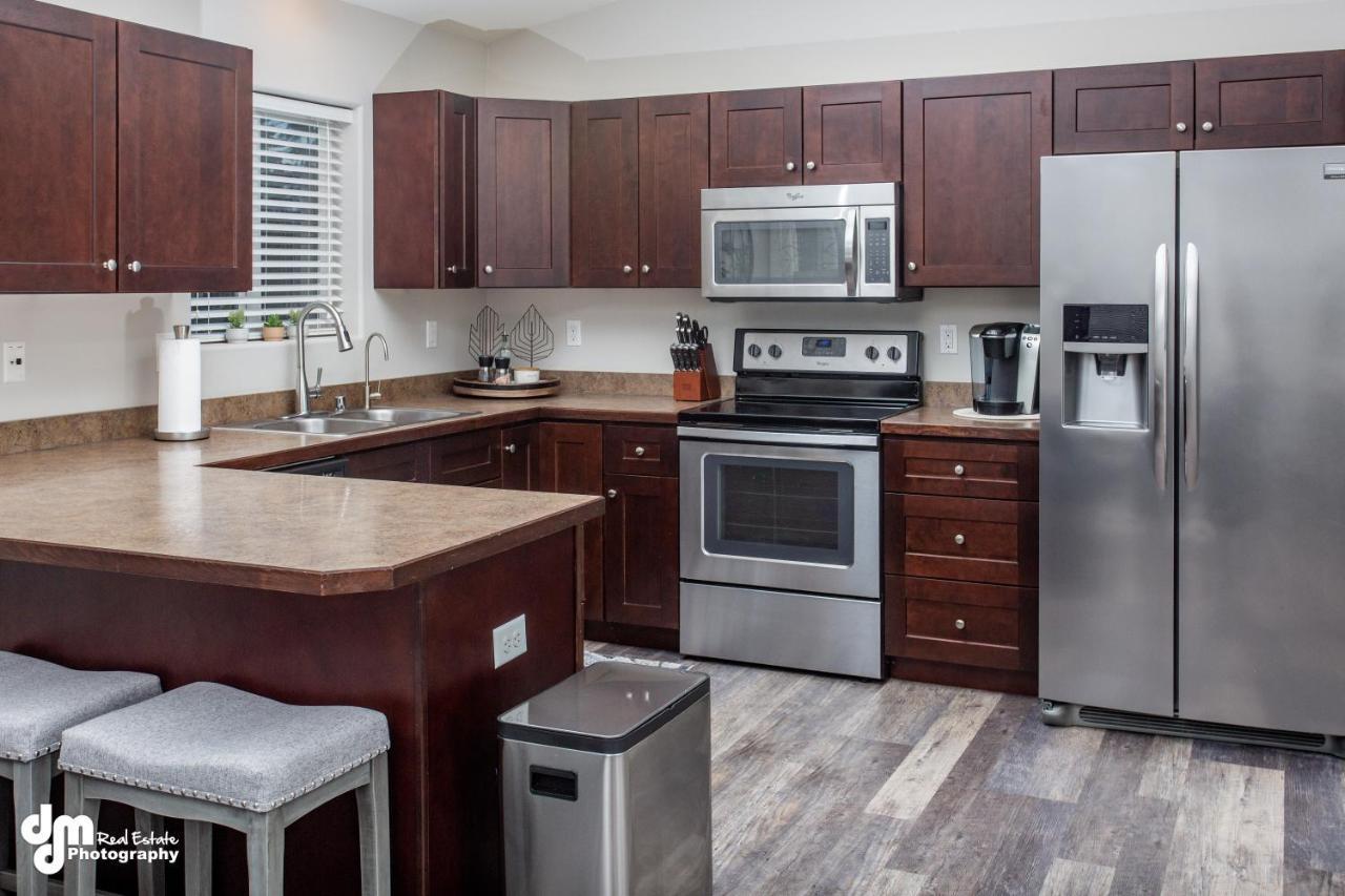 Susitna Suites Wasilla Bagian luar foto